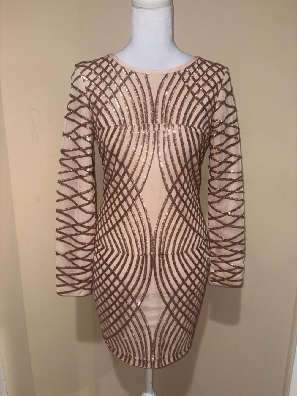 Nude Sequin-Pattern Long Sleeve Bodycon Dress
